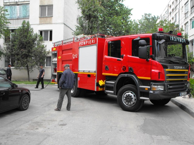 Slobozia: O priză defectă a pus pe jar un bloc întreg