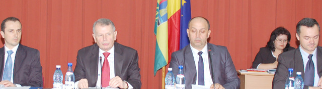 Administrația Ciupercă peticește viitorul județului