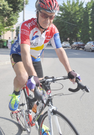 Gabriel Vâlcu pedalează pentru Slobozia