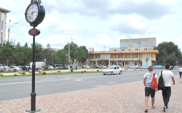Slobozia: Piața Unirii «ustură» la buzunar