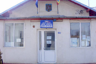 Consiliul Local Bordușani dă în gropile politicii