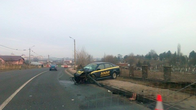 Inspectori Antifraudă bucureșteni, implicați într-un accident rutier la Slobozia