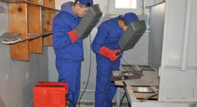 Inspectoratul Școlar Ialomița pariază pe școlile de meserii
