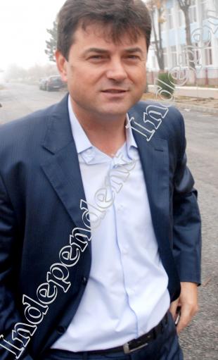 Primarul de la Amara, contracandidatul lui Geoană la șefia PSD