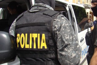 Minoră de 12 ani, plătită pentru sex de un grup de afaceriști locali