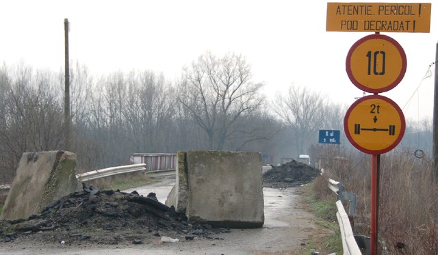 Podul de la Dridu va fi finalizat în 12 luni