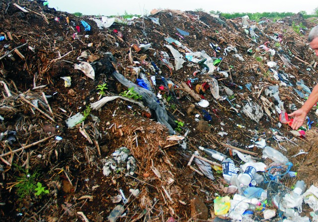 Gropile de gunoi scapă de sub controlul autorităților