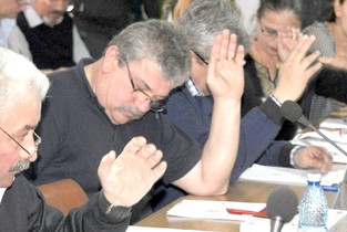 Case pentru săraci și funcții pentru bogați