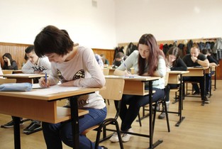 La un pas de leșin în sala de examen