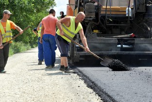 Ialomița a primit 6,9 milioane de lei pentru drumuri județene și comunale