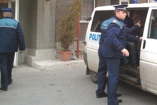 Munteni Buzău: A aruncat probele în WC ca să nu fie arestat