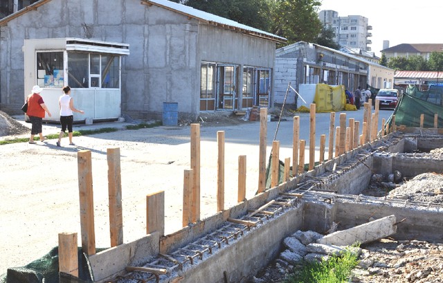 Slobozia: Clădirile din Bazarul Municipal, «DESFIINȚATE»