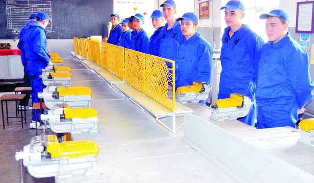 Învățământul ialomițean pregătește 600 de «meseriași»