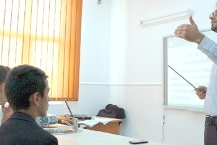 Școala ialomițeană caută profesori