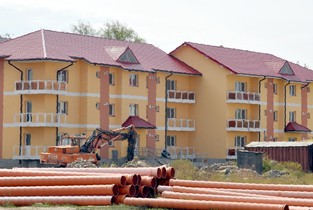 Slobozia: Război civil pentru listele de repartiții în blocurile ANL