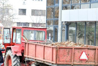 Ialomița produce compost doar pe hârtie