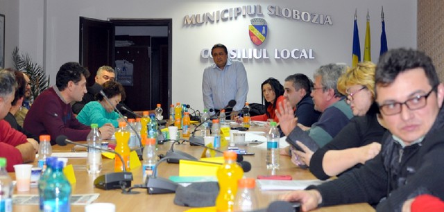 Urban rămâne «vaca de muls» a administrației locale