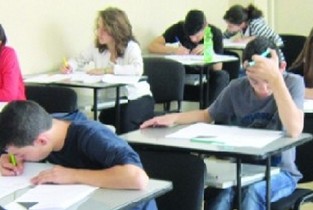 Ialomița: Elevii de clasa a VIII-a s-au făcut de râs la Simulări
