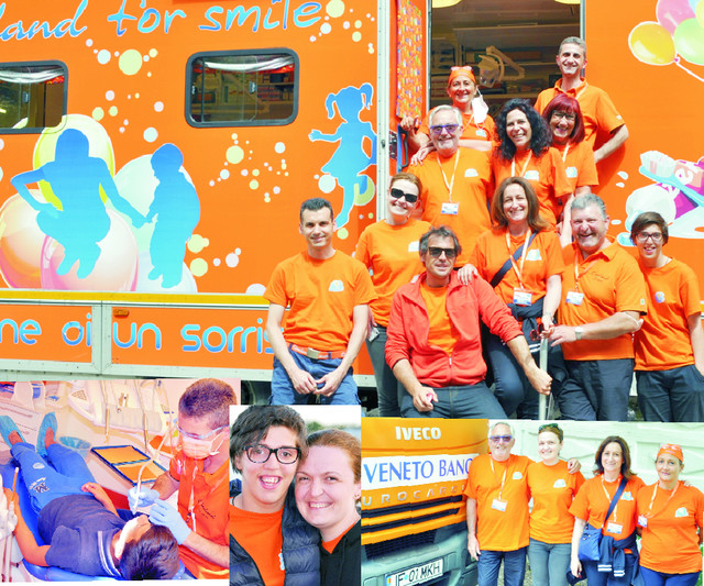 Voluntari pentru «un sorriso»