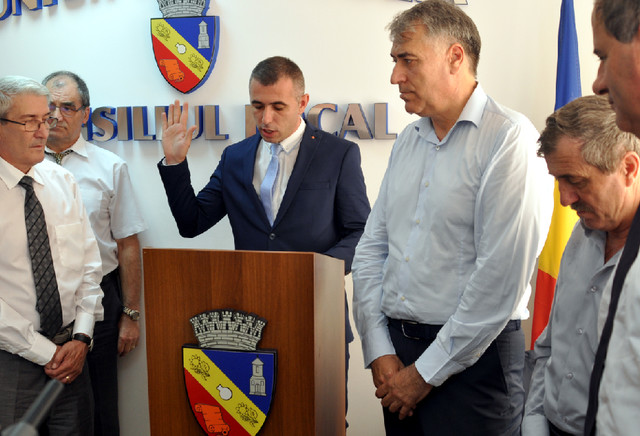 Adrian Mocioniu a fost «înscăunat» primar