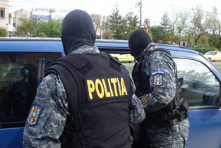 Cinci persoane din Slobozia, Urziceni și București, în vizorul polițiștilor