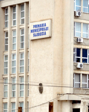 Mocioniu decapitează Direcția Economică
