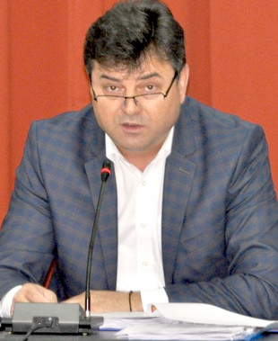 Megalomania Președintelui Moraru, faza pe Regulamente