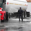 Slobozia: Pericol de incendiu la o autocisternă încărcată cu gaz petrolier lichefiat