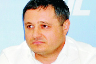 Președintele Moraru l-a sancționat administrativ pe consilierul județean Dragoș Soare