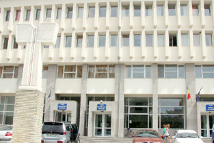«Procesomanii», spaima judecătorilor ialomițeni