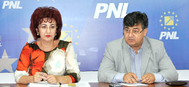 «Moraru e un politruc mărunt!»