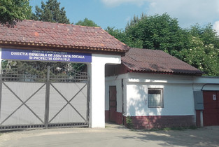 Ciulnița: Chinuiți de părinți, lăsați în grija statului