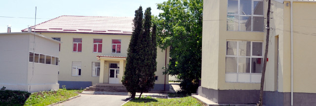 Campusul școlar din Fierbinți-Târg a fost abandonat