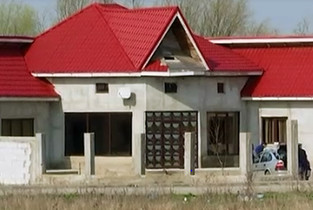 Peste 1000 de palate țigănești, construite ilegal