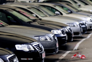 Polițiștii au colecție de mașini de lux