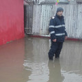 Gospodării inundate la Bărbulești