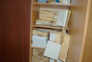 «Bazarul» de la subsolul Tribunalului Ialomița