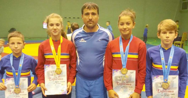 Două sportive ale CS Amara, premiate de Federație