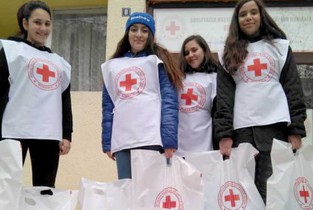 Crucea Roșie ajută 100 de ialomițeni