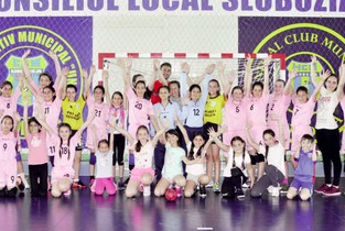 Festival regional de minihandbal la Slobozia