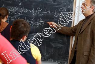 «Bătălia» pentru gradațiile de merit