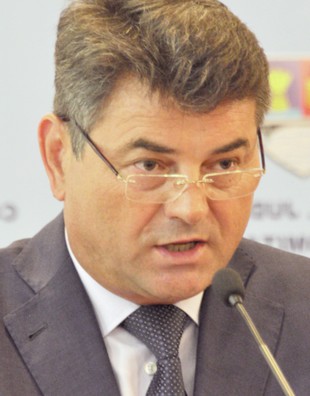 Președintele Moraru promite asfalt de 160 milioane de euro