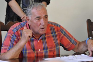 «Ăștia sunt oamenii... jegoși!»