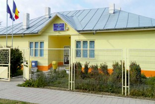 Profesori obligați să facă naveta cu mașinile de ocazie