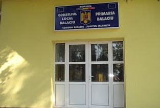 S-a întâmplat la Balaciu: O pacientă a căzut în WC-ul din curtea cabinetului medical!