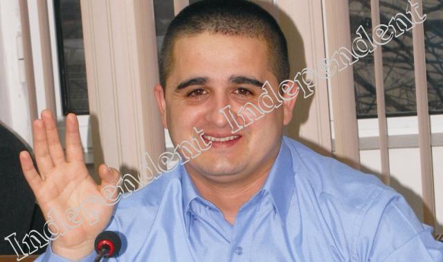 «Sunt zugrav, dar mă tratez»