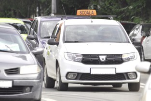 Peste 2000 de ialomițeni așteaptă susținerea examenului pentru obținerea permisului auto