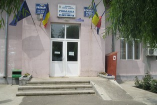 Edilul localității s-a infectat cu SARS-CoV-2