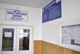 Elevi executați silit pentru neplata taxelor școlare