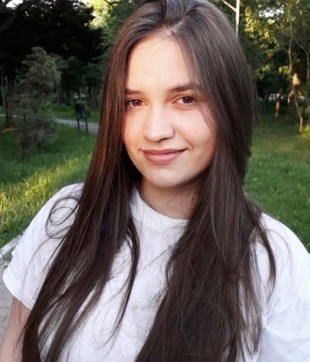 Ionela Grecu, voluntar la 17 ani